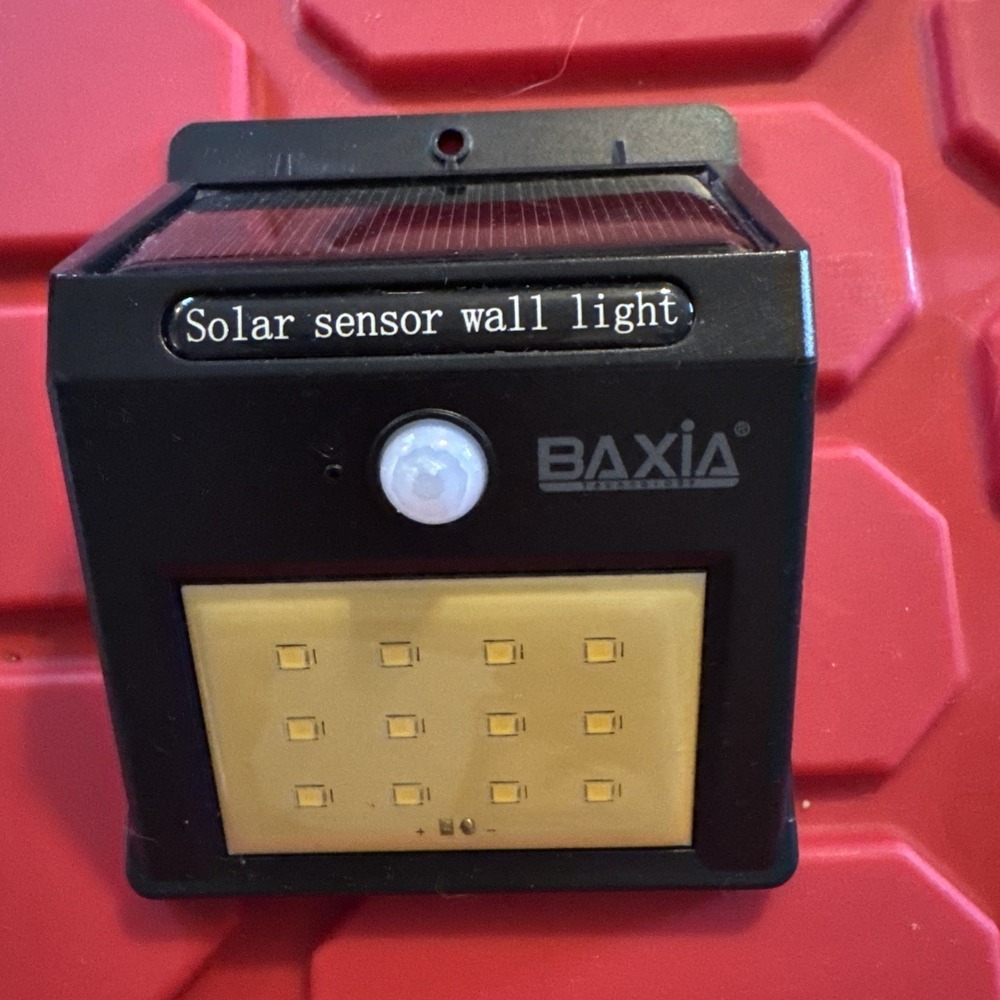 Baxia Technology BX-001 Solar Sensor Wall Light 12 LED 120lm Outdoor Motion Blk